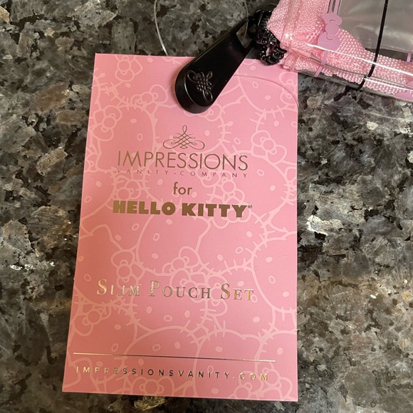 Hello Kitty Slim Pouch Set - Picture 7 of 10